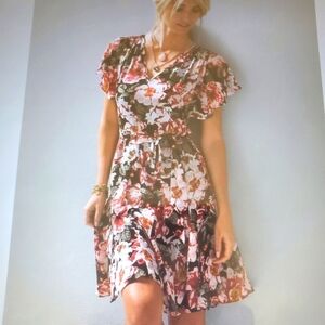 White House Black Market Floral Godet Dress NWOT XS